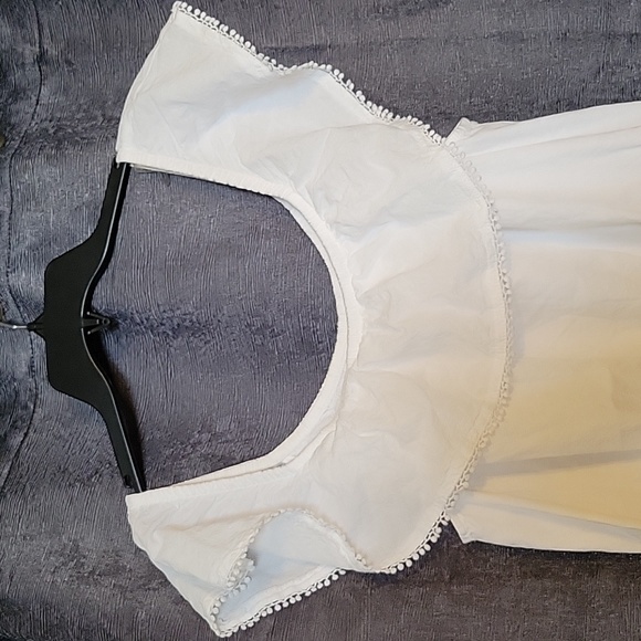 🤍 Size Medium Dress - Picture 2 of 4